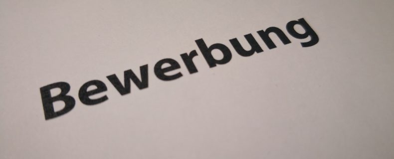 Beeinflusst eine längere Zeit der Arbeitslosigkeit die Chancen auf einen neuen Job?